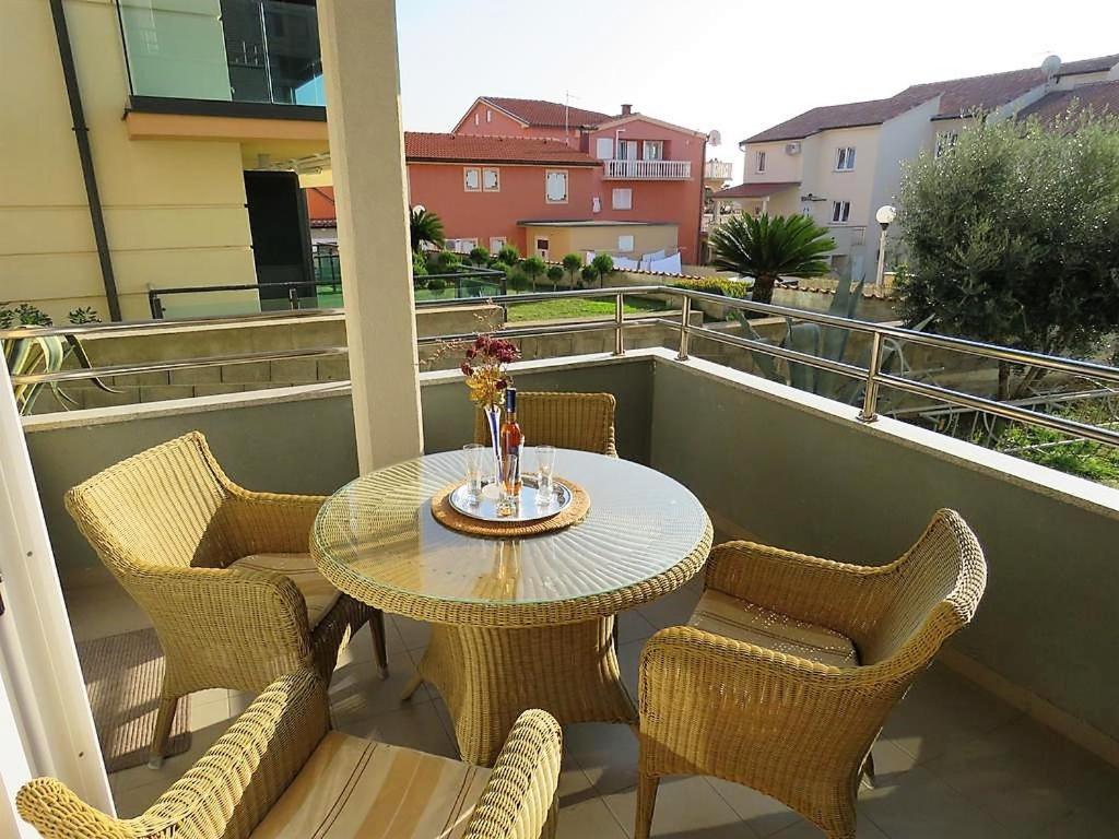 Apartments Puky Dreams Novalja Εξωτερικό φωτογραφία