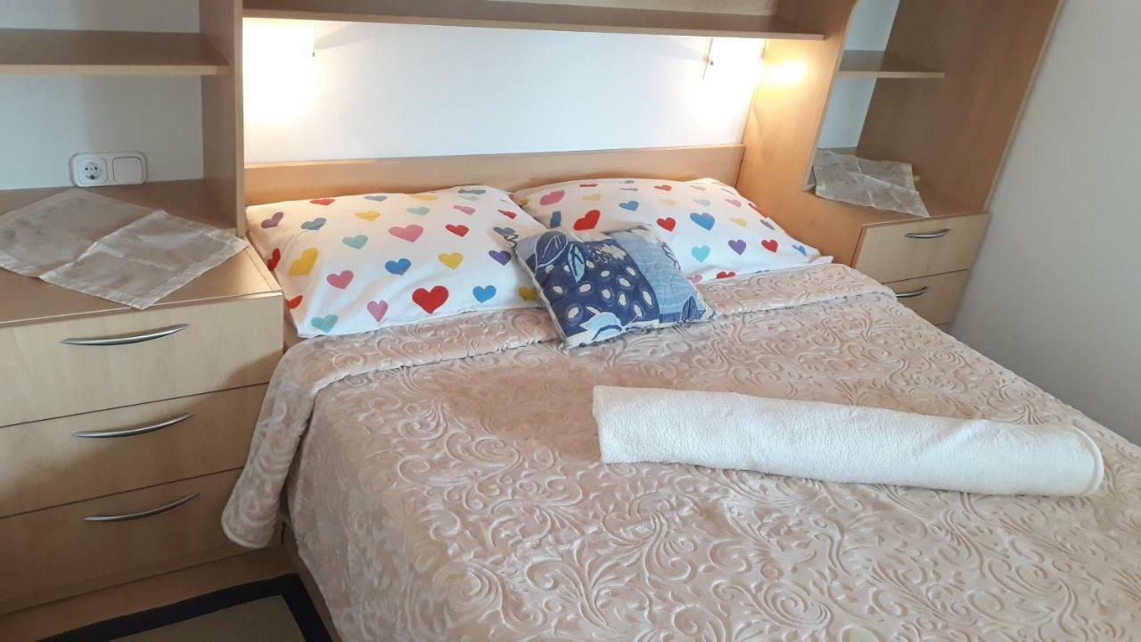 Apartments Puky Dreams Novalja Εξωτερικό φωτογραφία