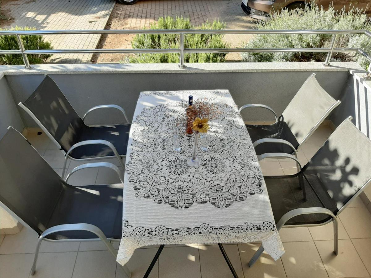 Apartments Puky Dreams Novalja Εξωτερικό φωτογραφία