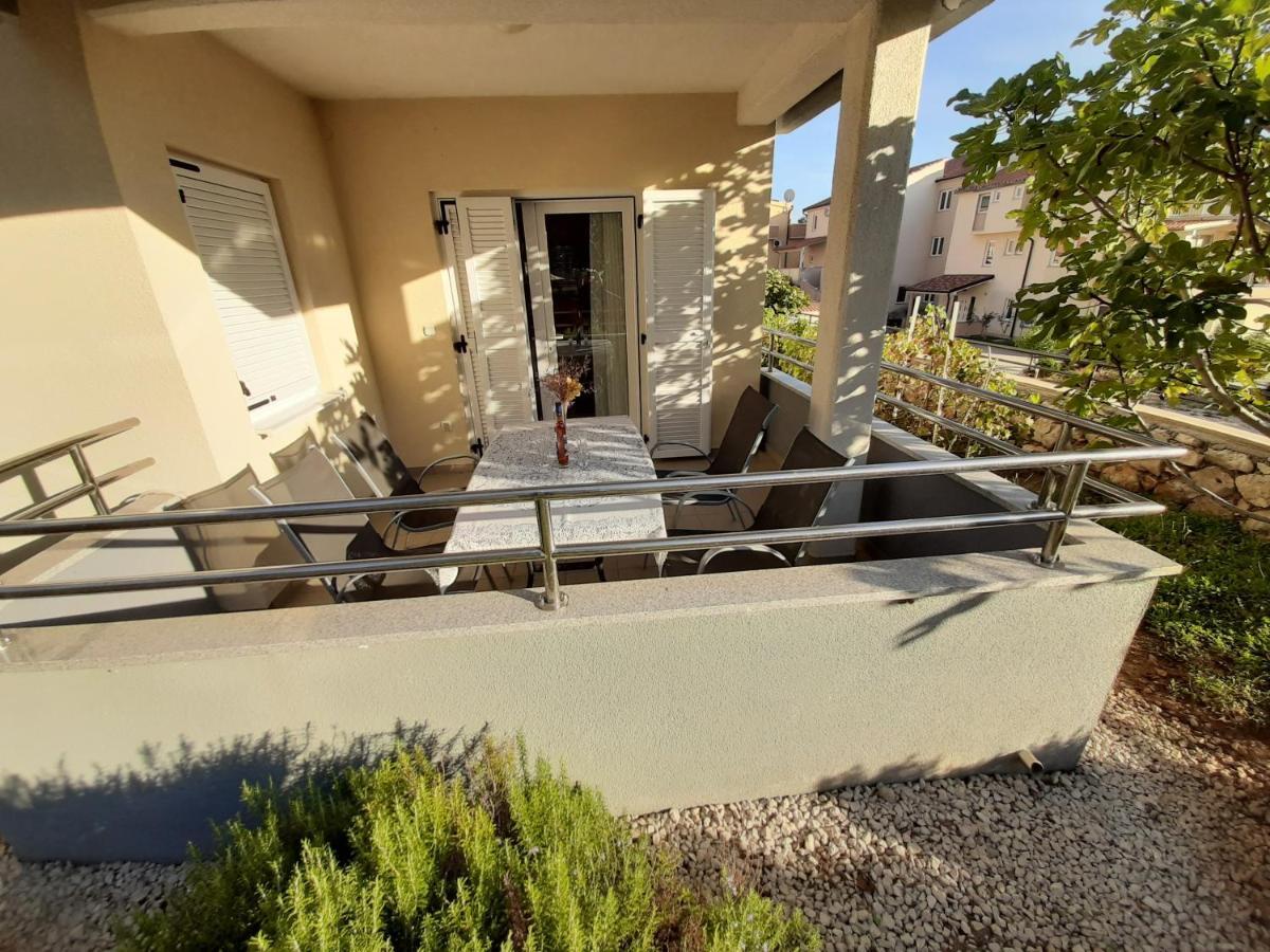 Apartments Puky Dreams Novalja Εξωτερικό φωτογραφία