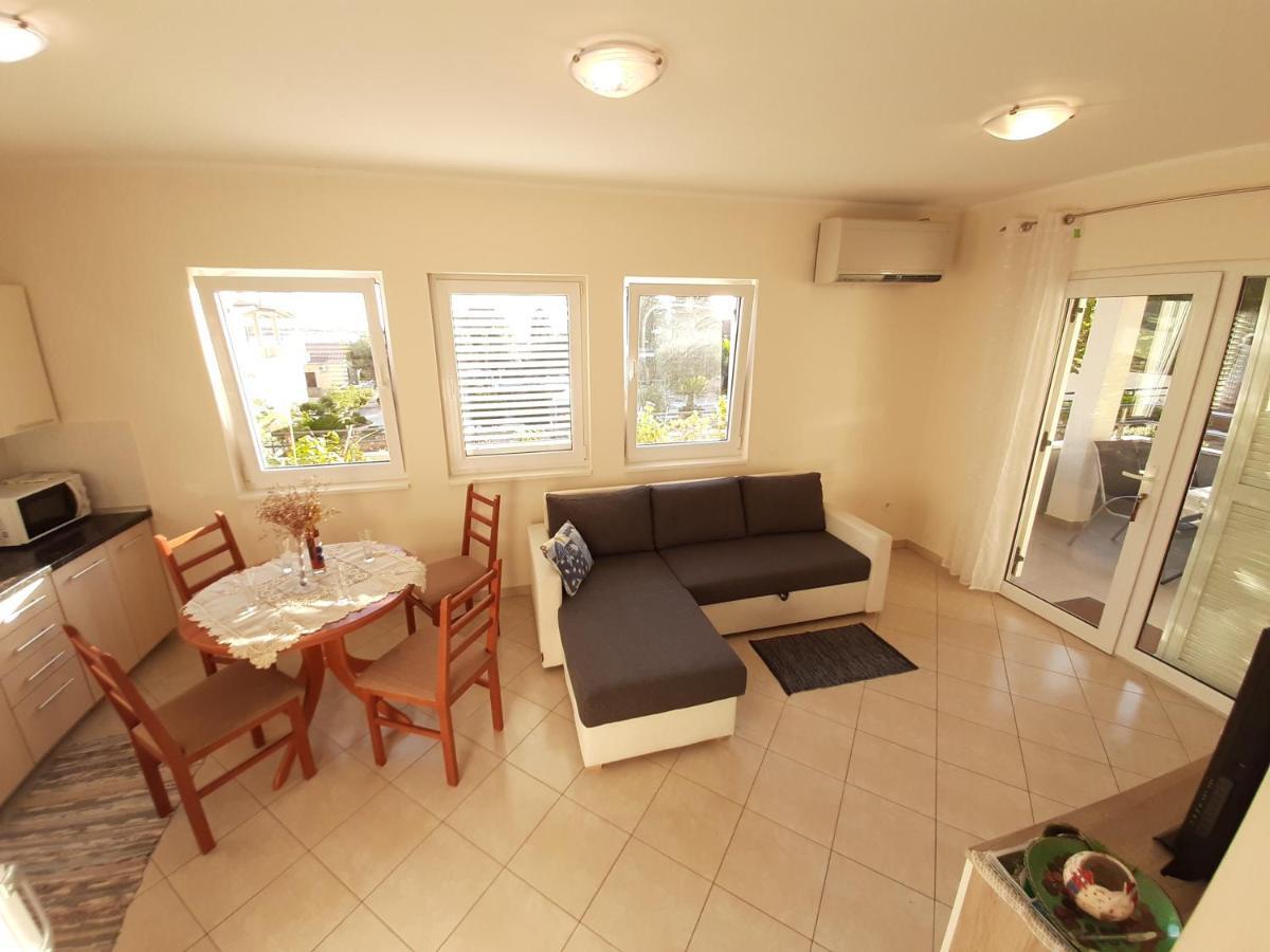 Apartments Puky Dreams Novalja Εξωτερικό φωτογραφία